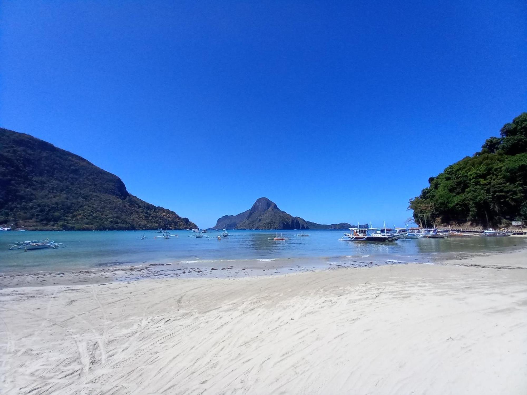 Sun Valley Backpackers Inn El Nido Exterior photo